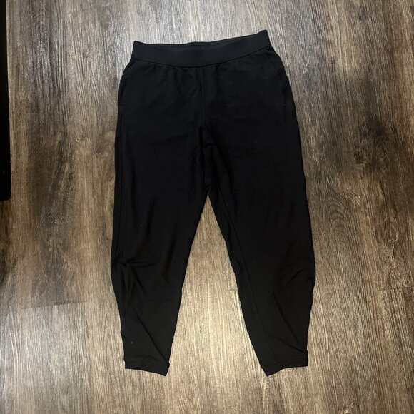 Lululemon Twisted & Tucked Black Jogger Pant | Size 8 | W5ASNS - Picture 2 of 10